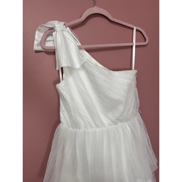 Show Me Your MuMu White One-Shoulder Maxi Dress - Picture 4 of 8